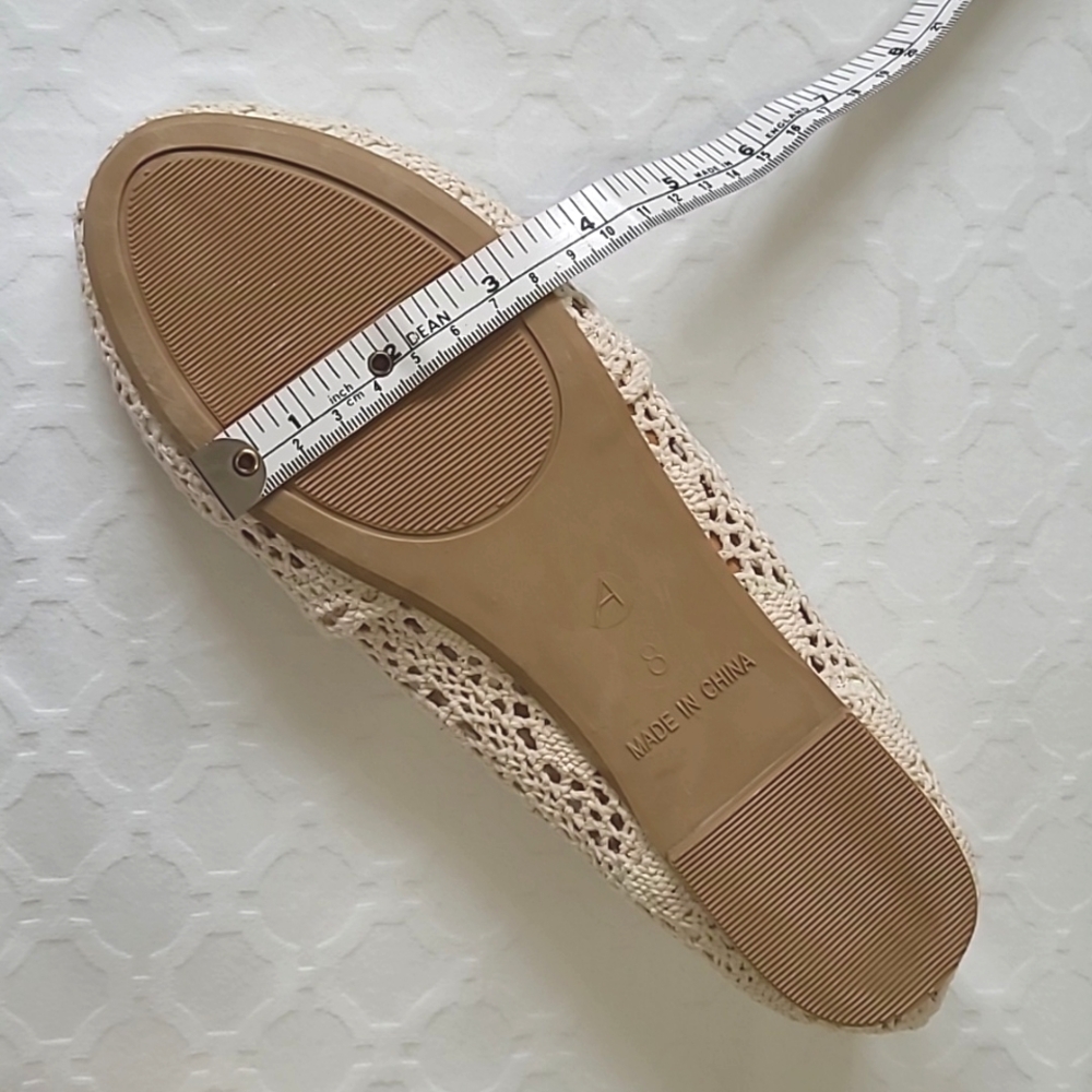 😍3/$25 Crochet Flats - Picture 4 of 8
